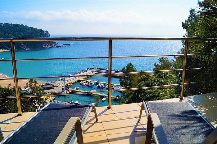 Haus mit herrlichem Blick über die Bucht von Canyelles zum Mieten (Lloret de Mar)