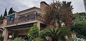 Schönes Haus zum Verkauf in unmittelbarer Nähe zum Strand von Canyelles