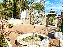 Casa de veraneo en alquiler, zona muy tranquila y rodeada de naturaleza.