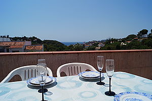 Reihenhaus mit Blick auf das Meer in Lloret de mar