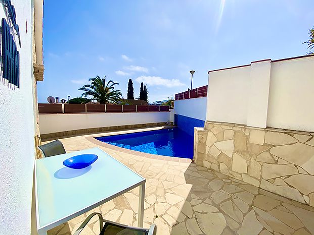 Modernes Haus mit Pool und Meerblick zur Vermietung. (Cala Canyelles-Lloret de Mar) 