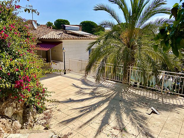 Villa à vendre avec licence touristique