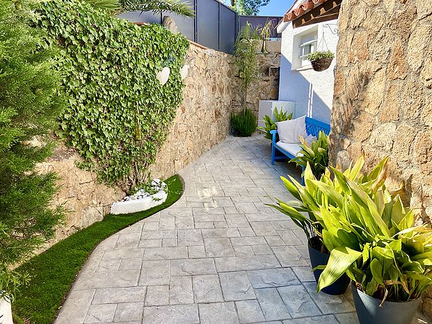 Petit Paradis
