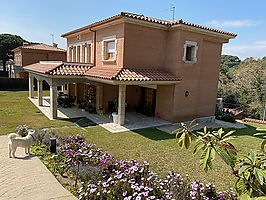 Maison à vendre dans l'un des meilleurs quartiers résidentiels de Lloret de Mar