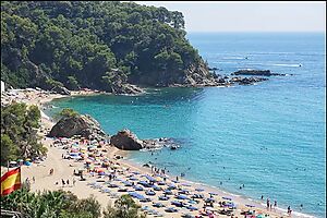 Haus zum Verkauf mit Touristenlizenz in Cala Canyelles.