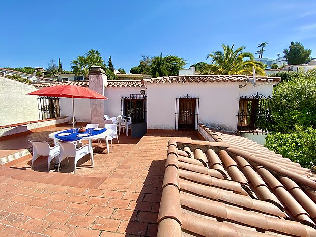 Casa de vacaciones cerca de la playa Cala Canyelles en alquiler. 