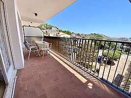 Apartment with closed garage for sale in Tossa de mar