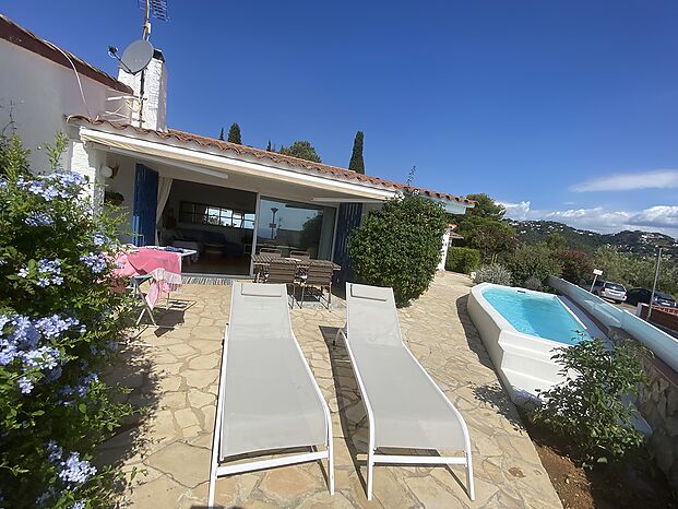 Maison à vendre avec piscine et vue mer