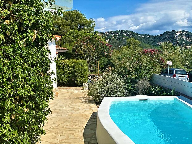 Maison à vendre avec piscine et vue mer