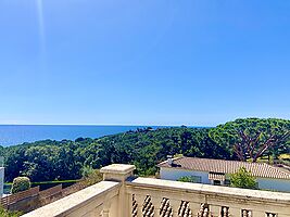 Herrliche Villa zu Vermietung mit pool in Cala Canyelles (Lloret de Mar)