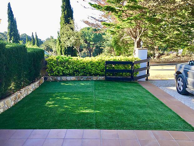 Maison de vacances dans quartier résidentiel agréable à louer. Lloret de Mar