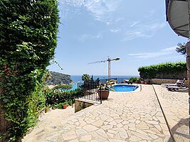 House and apartment for sale with pool and panoramic views