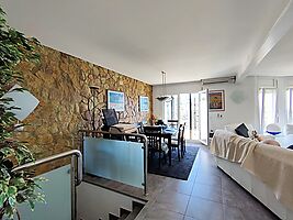 Maison et appartement à vendre avec piscine et vue panoramique