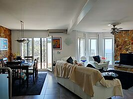 Casa y apartamento en venta con pisicna y vistas panoramicas
