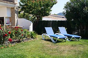 Belle maison avec jardin et vue sur la mer à louer a Cala Canyelles