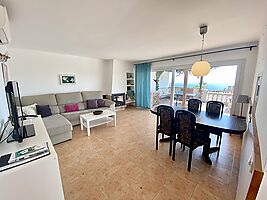 Beautiful house with impressing sea view for rent in Cala Canyelles.