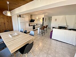 House f bedrooms near the beach of CANYELLES