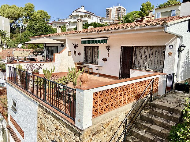 Casa en venta en zona residencial de Tossa de mar