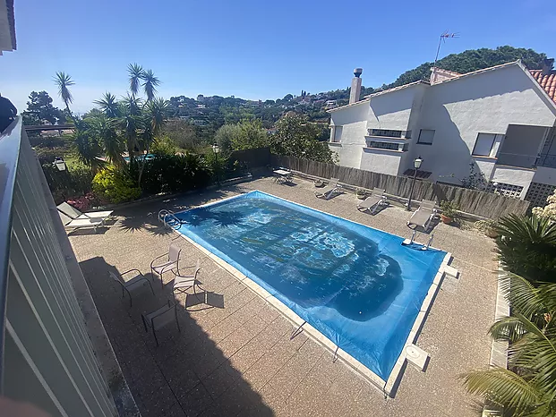 Belle maison avec terrain et piscine à Cala Canyelles
