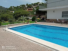 Belle maison avec terrain et piscine à Cala Canyelles