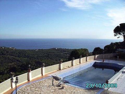 Villa with swimming pool for rent in Lloret de Mar (Roca Grossa)